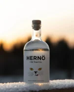 長濱蒸溜所よりAMAHAGAN初となるメタリックラベル「AMAHAGAN ワールド